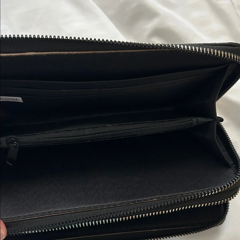 Baby phat wallet and vintage sunglasses - Picture 8 of 14